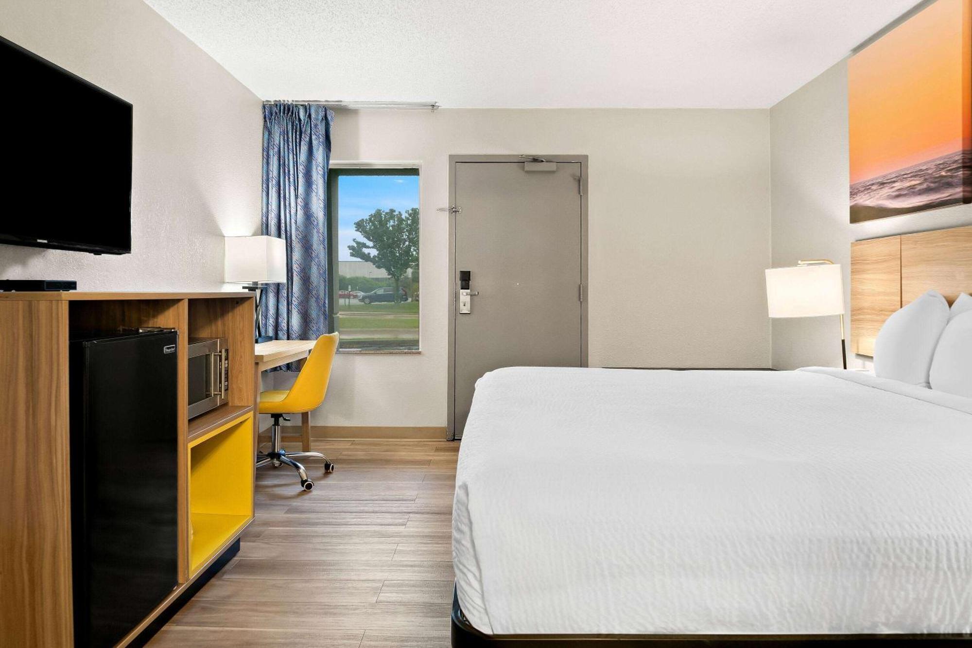 Days Inn & Suites By Wyndham Warren Exterior foto